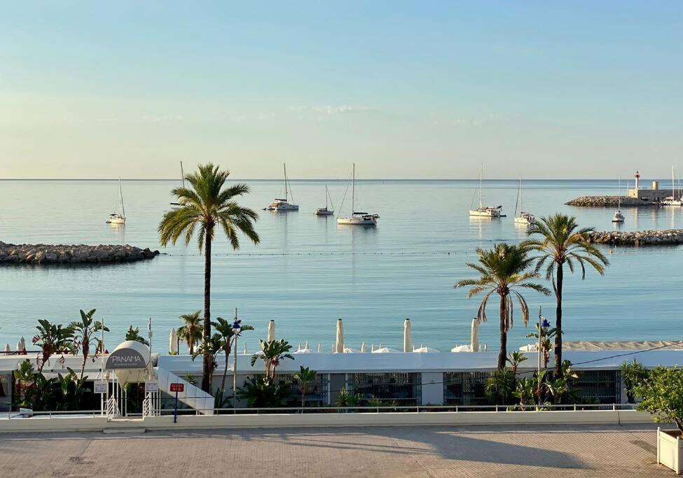 Le Garavan-Vue Mer-Plage-Clim-Terrasse Menton Exterior photo