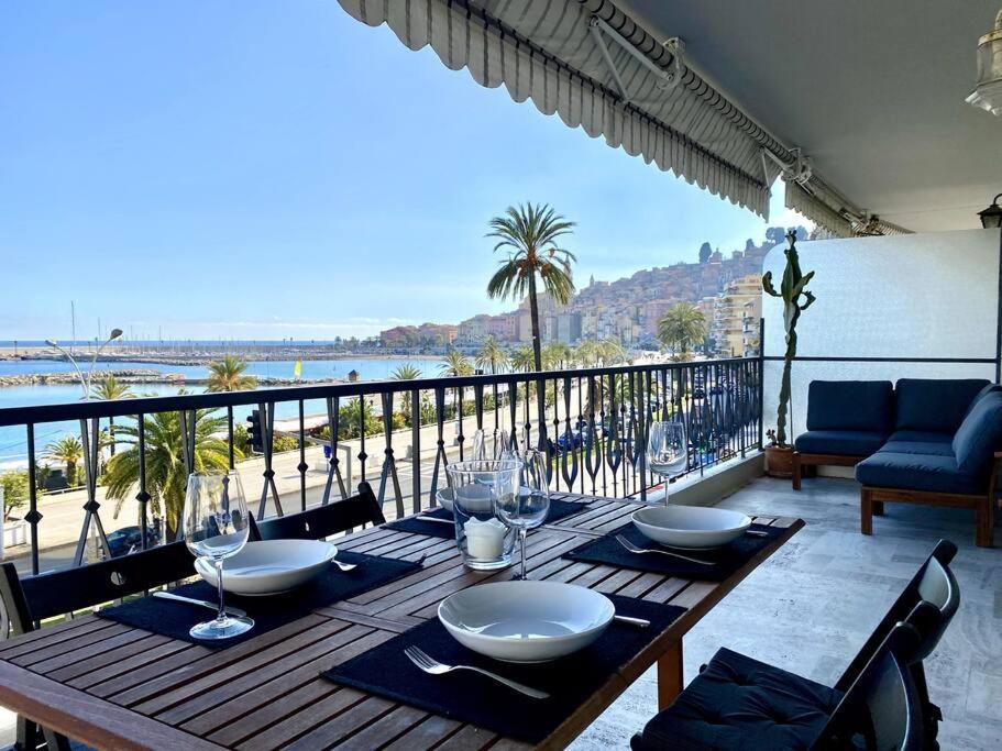 Le Garavan-Vue Mer-Plage-Clim-Terrasse Menton Exterior photo